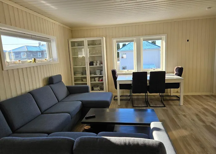 3 Bedroom Apartment Close To Torp Airport