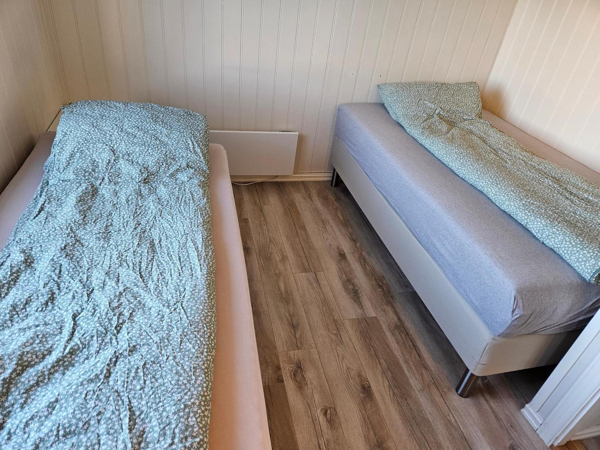 3 Bedroom Close To Torp Airport